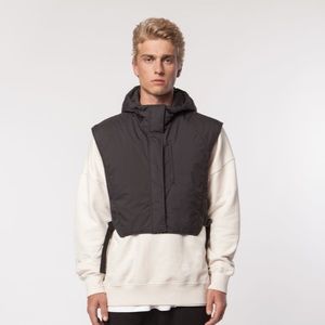 Arys padded vest